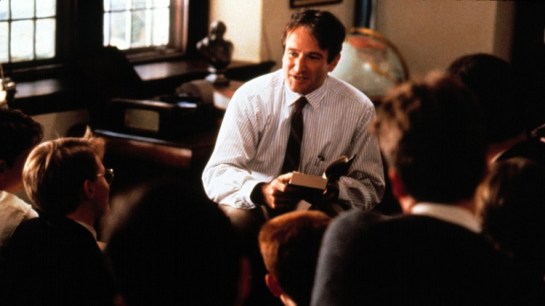 DEAD POETS SOCIETY, Robin Williams, 1989
